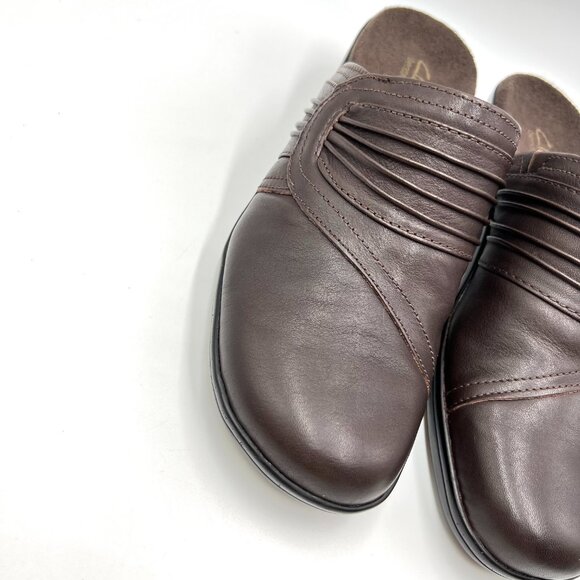 Clarks Womens Size 8.5M Brown Leather Slip On Mules Clogs Shoes‎ - Picture 4 of 14
